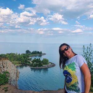 Meet your Posher, Fernanda